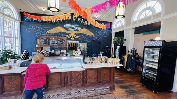 Guerneville Bank Club