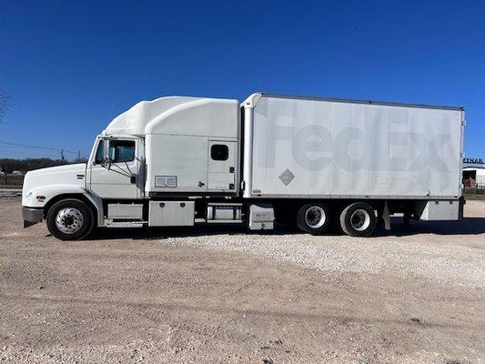 2003 FRHT FL112
$24,500
MERCEDES-BENZ
12 SPEED
1,462,785 MILES