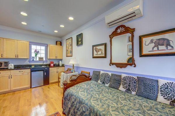 Carlisle Garden Suites