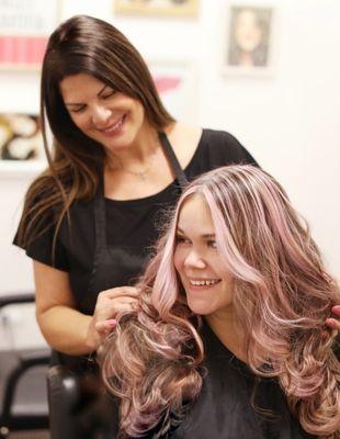 Boutique Suite Specializing In Color And Styling. Featuring A Unique One On One Experience.