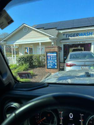 TigerWash- Forest Lakes