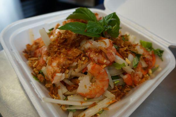 The lotus root salad with prawns. Crunchy lotus roots with a spicy kick!