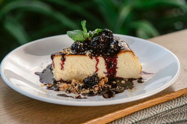 Basque Cheesecake
Blackberry jam, brown sugar streusel