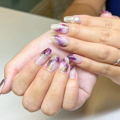 Momo Nails