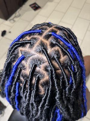 Medium free part middle part soft locs