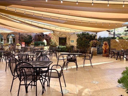 Fazeli Winery Outdoor Courtyard