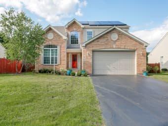 Vickie Linajs-RE/MAX Action