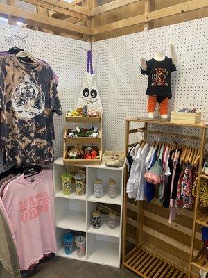 I return to this booth often for one of a kind baby girl outfits and "Mom Shirts"