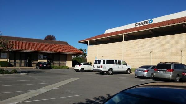 Financial building is behind the Chase bank located on Las Tunas