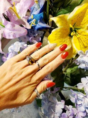 My perfect FIREWORK RED nails !!