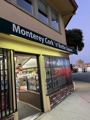Monterey Cork'n'bottle Liquors & Deli