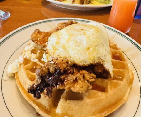 CHICKEN & WAFFLES!