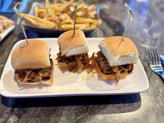 Bbq pulled pork sliders