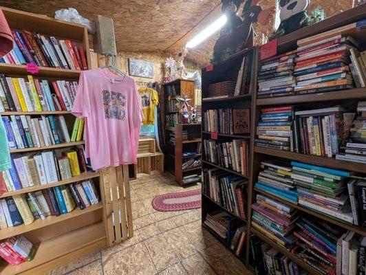 Bearly Hyde N' Cabin