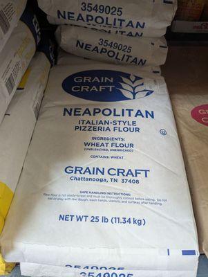 My go to flour for Neapolitan pizza making.  Works great in an Ooni oven.