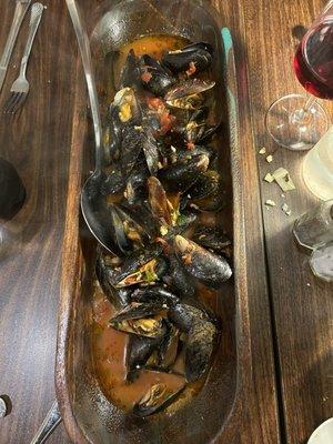 Mussels in marinara