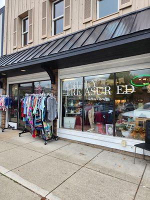 Truly Treasured Gift n Thrift