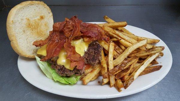 Monterey Pass Pub & Eatery