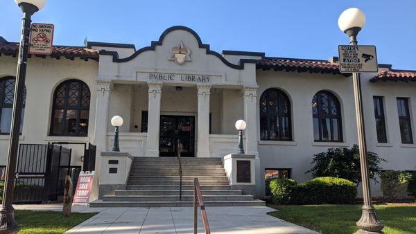Woodland Public Library