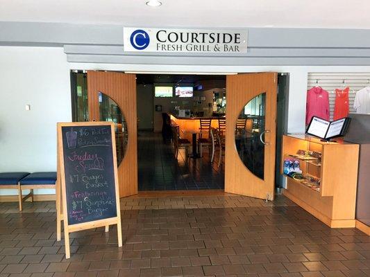 Courtside Fresh Grill & Bar