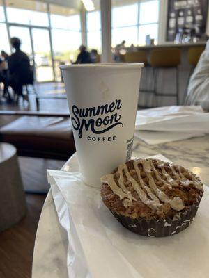 Blue moon latte with apple streusel muffin