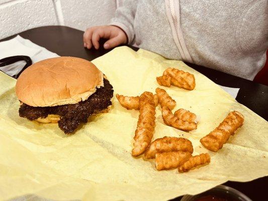 Kids burger (it's the same size as the pretty classic, just minus the fixin's).