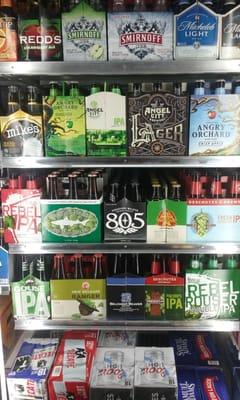 Great selection of ice cold craft beer love this liqour store