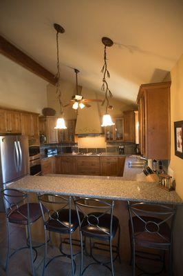 Gourmet Kitchen, Ridge House at Antler Ridge in Greer, seats 12 people +