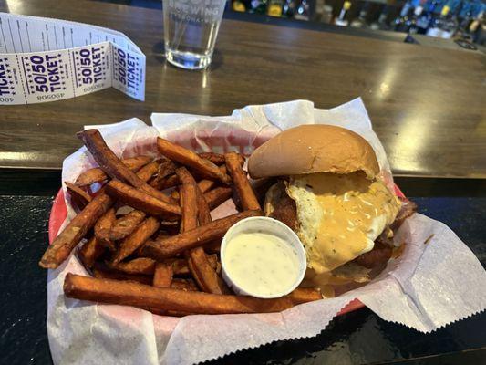 Burger & sweet potato fries