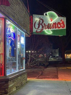 Bruno's Liquors