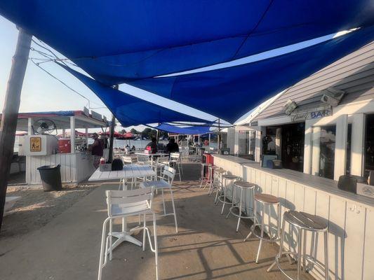 Lowes Wharf Marina Inn