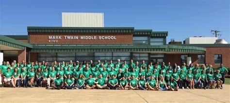 Mark Twain High School