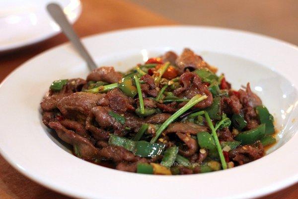 L4. Hunan style sauteed sliced lamb ($15.99)