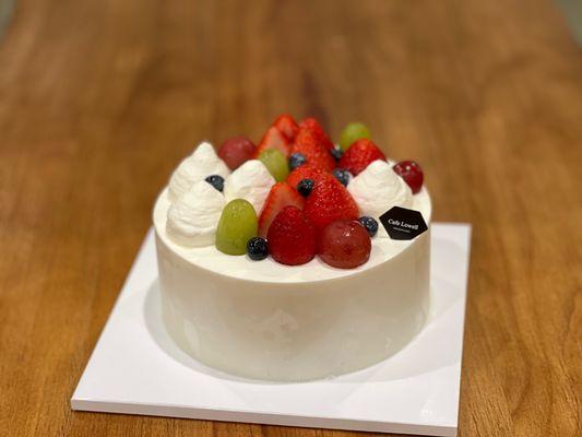 Cloud cake (fresh type). design change time to time.