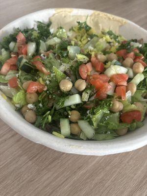 Lamb bowl with rice - and a bunch of fresh tasty stuff!