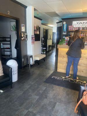 Tan Republic Prineville