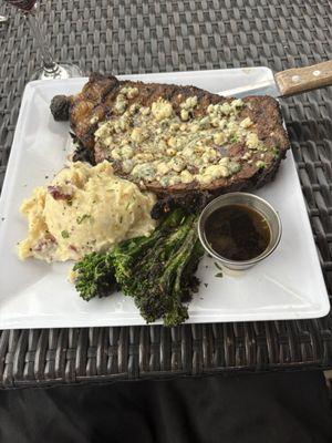Black and blue prime rib with broccolini and mashed potatoes