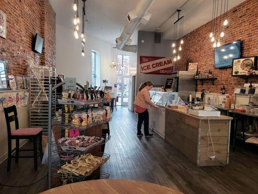 In Straw Hat on the Park