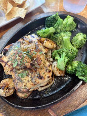 Applebee's Grill + Bar