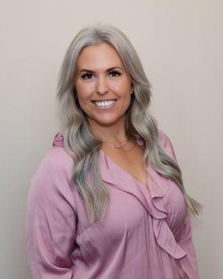 Rachelle Burton - Chinowth & Cohen Realtors