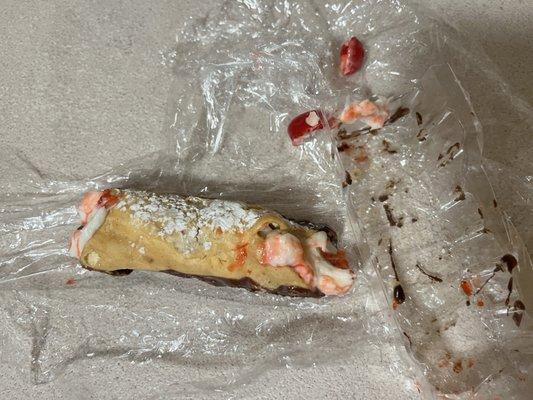 Cannoli -- They must pack this better.