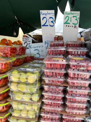 Broadway Steinway Fruit Stand