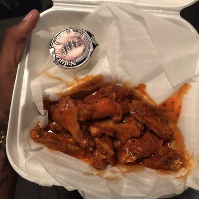 Wings & Seafood