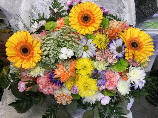 Fantastic affordable floral arrangements. You will be amazed at our prices!