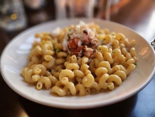 Lobster mac n cheese