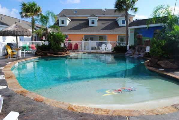 Great pool area!