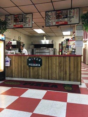 Mike's Pizzeria & Italian Restaurant