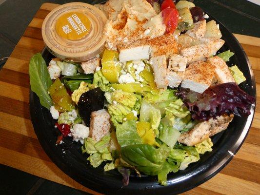 Yia Yia Greek Salad 4.5/5 Yes, That's Hummus, Thus This Becomes A Sloppy Hummus Dressed (Albeit Quite Tasty) Mess.