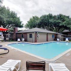 Thorn Manor Apartments