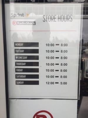 Store hours as of November 2015.